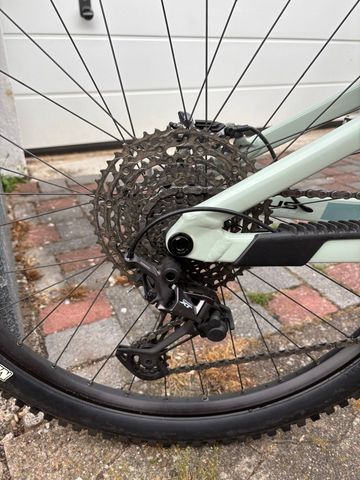 Used Focus JAM 6.9 2022 2022 Mountainbike, Green, 29 — image 3 of 15