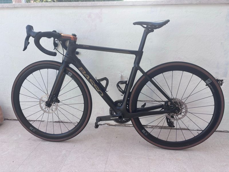 Brugt Basso Astra SRAM Force eTap AXS 2022 Road & Gravel