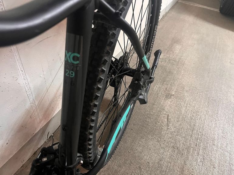 Used BULLS Jinga Shimano Altus 2019 Mountainbike, Black — image 3 of 4