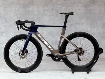 Merida Reacto Shimano Dura Ace Di2 2027 Road & Gravel d'occasion — image 9 sur 10