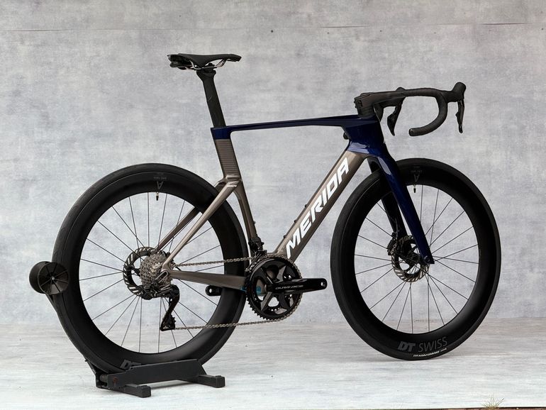 Merida Reacto Shimano Dura Ace Di2 2027 Road & Gravel d'occasion — image 8 sur 10