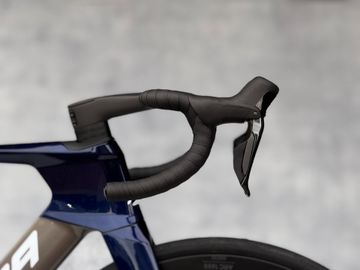 Used Merida Reacto Shimano Dura Ace Di2 2027 Road & Gravel, Purple — image 7 of 10