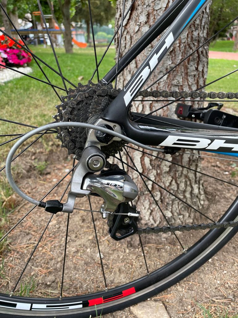 Used BH Custom Shimano 105 2013 Road & Gravel, Black — image 9 of 10