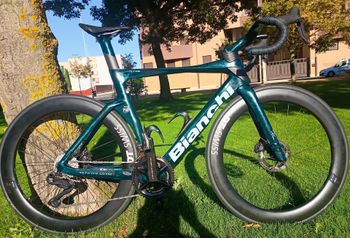 Tweedehands Bianchi Oltre RC - Team Replica 2026 2026 Road & Gravel