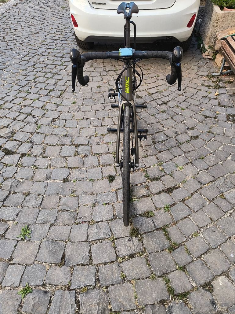 Used BMC roadmachine 03 2017 2017 Road & Gravel, Light Gray — image 3 of 7
