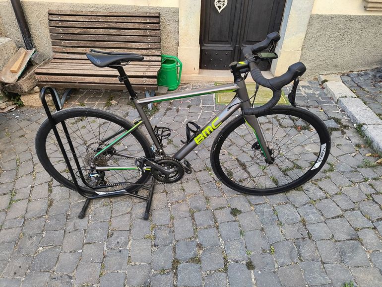 Used BMC roadmachine 03 2017 2017 Road & Gravel, Light Gray — image 2 of 7