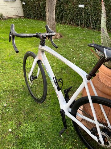 Brugt Trek Émonda SL 7 2023 2023 Road & Gravel — billede 2 af 7