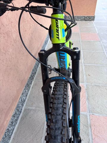 Tweedehands Giant Dirt-E+ 0 Pro 2018 2018 Mountainbike — afbeelding 7 van 7