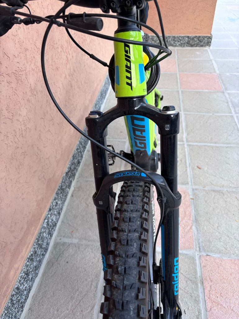 Giant Dirt-E+ 0 Pro 2018 2018 Mountainbike d'occasion — image 7 sur 7