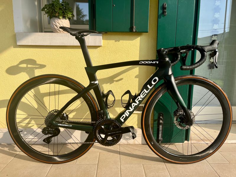 Brugt Pinarello Dogma Shimano Dura Ace Di2 2025 Road & Gravel