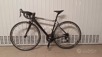 Canyon Pinarello Custom Shimano Ultegra 2017 Road & Gravel usato