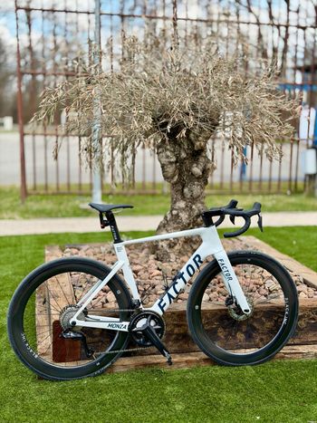 Used Factor Custom Shimano Ultegra Di2 2026 Road & Gravel