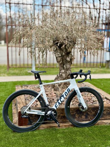 Used Factor Custom Shimano Ultegra Di2 2026 Road & Gravel