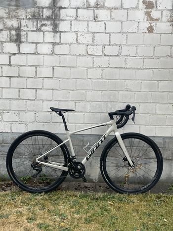 Used Giant Revolt 0 2020 2020 Road & Gravel