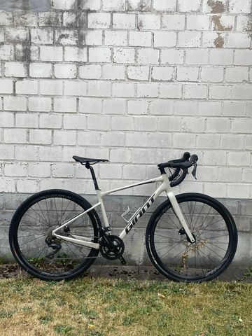 Giant Revolt 0 2020 2020 Road & Gravel d'occasion — image 1 sur 7