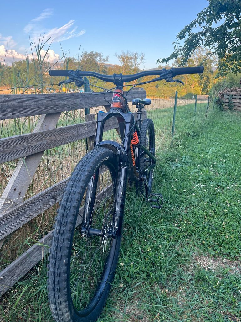 Brugt Rocky Mountain Slayer Alloy 50 2023 2023 Mountainbike — billede 3 af 5
