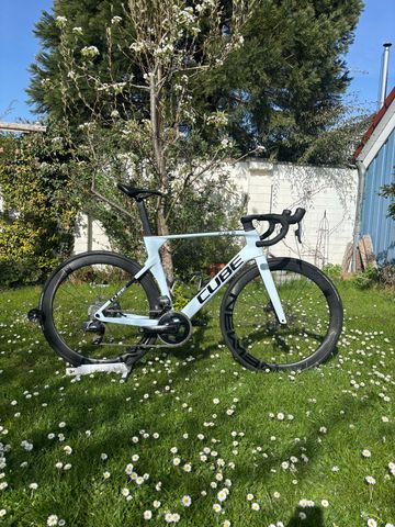 Brugt CUBE LITENING C:68X PRO 2022 2022 Road & Gravel — billede 1 af 10