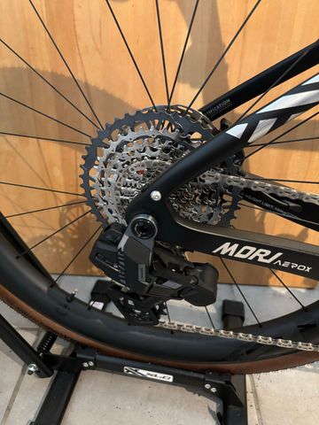 Used Elves Custom SRAM Rival eTap AXS 2026 Road & Gravel, White — image 3 of 4