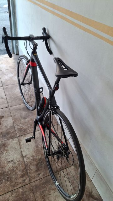 Käytetty Giant TCR Advanced 2 2017 2017 Road & Gravel — kuva 2 / 9