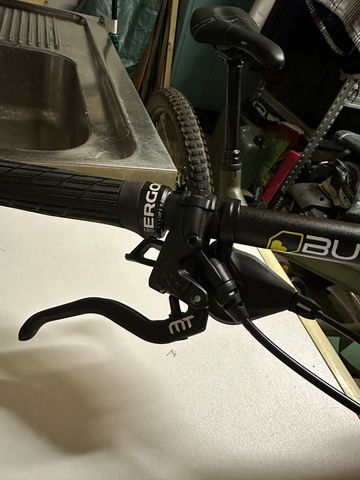 Brugt Trek Slash 9.7 Gen 5 2023 2023 Mountainbike — billede 3 af 7