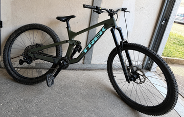 Brugt Trek Slash 9.7 Gen 5 2023 2023 Mountainbike — billede 1 af 7