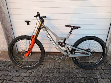 Použité Santa Cruz V10 Single Speed / Fixed Gear 2020 Mountainbike — obrázek 1 z 6