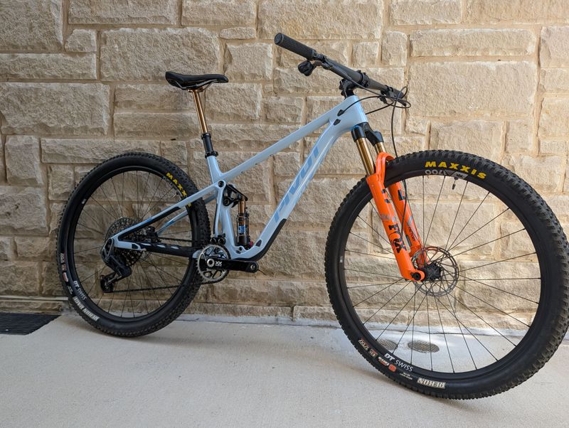 Used Pivot MACH 4 SL Team XX Eagle Transmission W/ Alloy Wheels 2024 2024 MTB