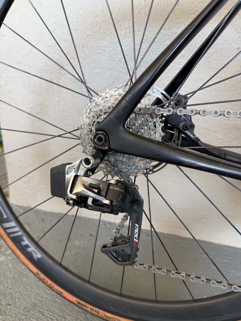 Used Cannondale Synapse Hi-MOD SRAM Red eTap AXS 2018 Road & Gravel, Black — image 3 of 5