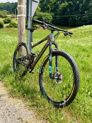 Used Focus O1E MAX Team 2018 2018 Mountainbike, Light Gray — image 2 of 3