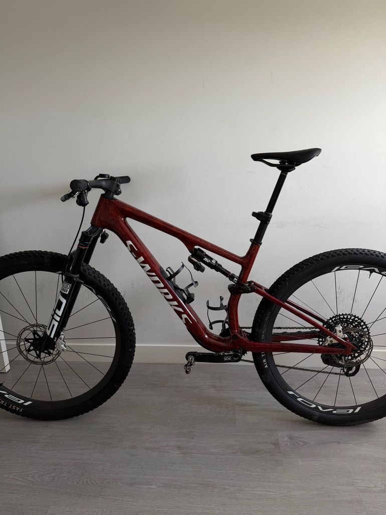 Gebrauchtes Specialized Epic SRAM XX1 Eagle AXS 2025 Mountainbike, Rot — Bild 2 von 9