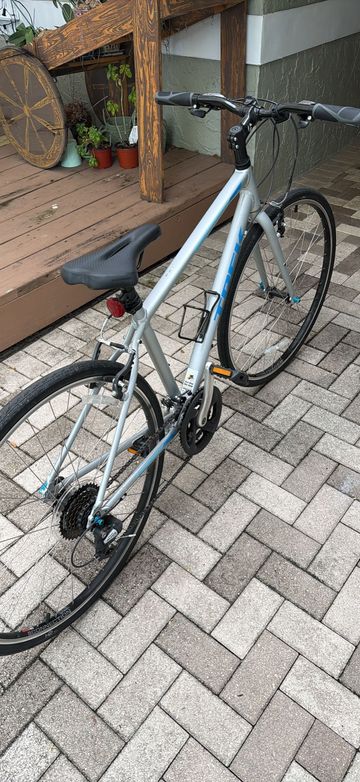 Used Trek FX 1 Stagger 2020 2020 Urban, Light Gray — image 3 of 9