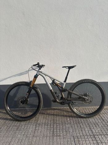 Specialized Stumpjumper Alloy 2022 MTB d'occasion