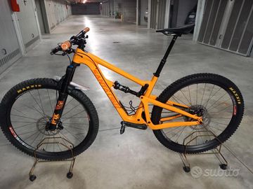 Used Santa Cruz Hightower CC X01 2018 2018 Mountainbike, Orange, 29 — image 2 of 10