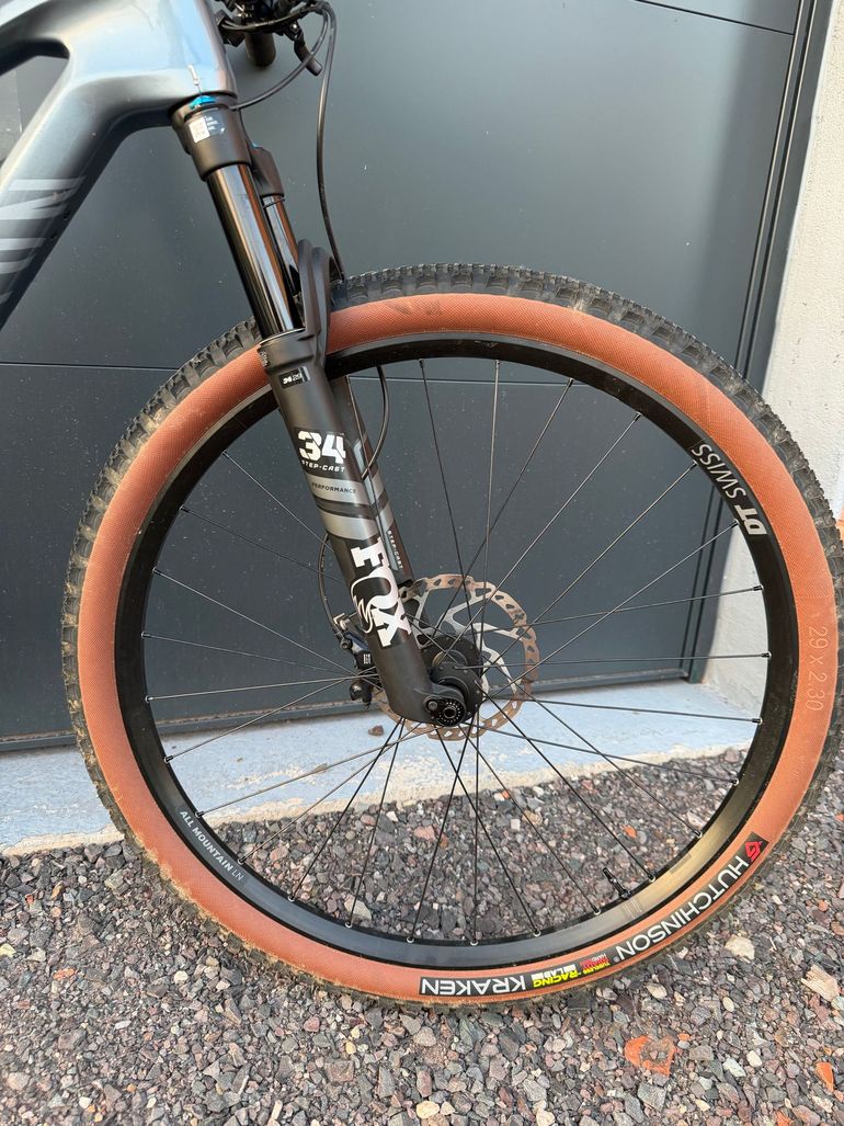 Brugt Canyon Lux Trail CF 6 2025 2025 Mountainbike — billede 5 af 9