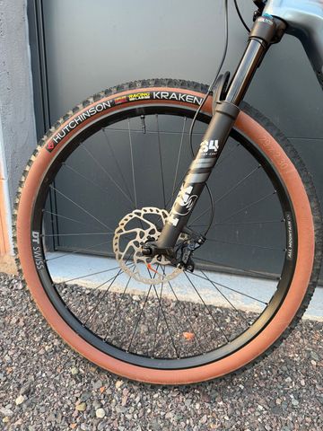Brugt Canyon Lux Trail CF 6 2025 2025 Mountainbike — billede 6 af 9
