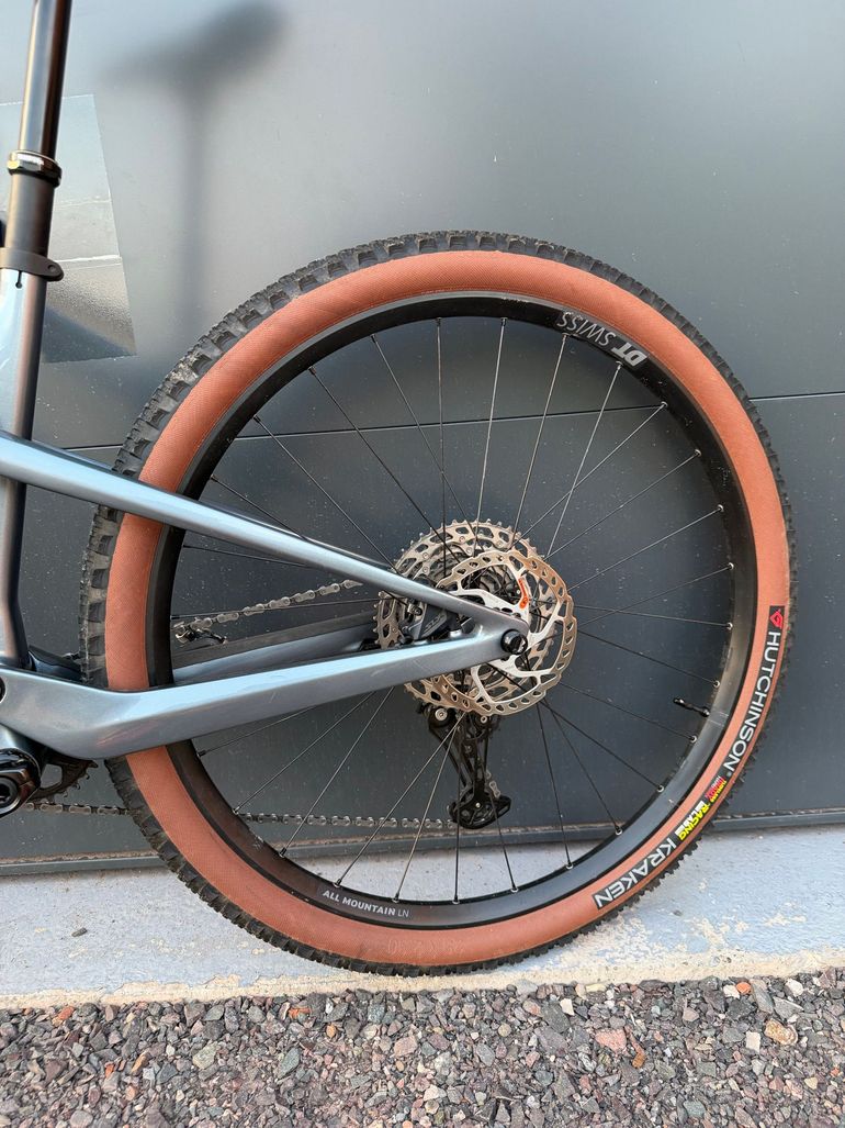 Brugt Canyon Lux Trail CF 6 2025 2025 Mountainbike — billede 7 af 9