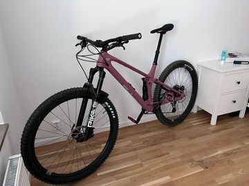 Używany YT Industries Izzo CORE 1 29 2023 2023 Mountainbike — zdjęcie 2 z 3