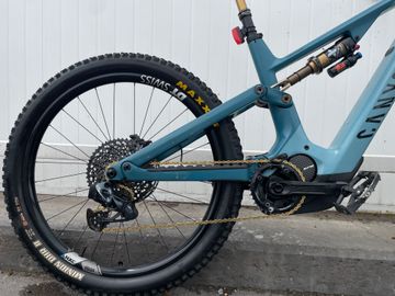Gebrauchtes Canyon Spectral:ON CF 9 2022 2022 Mountainbike, Blau — Bild 13 von 20