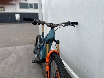 Gebrauchtes Canyon Spectral:ON CF 9 2022 2022 Mountainbike, Blau — Bild 2 von 20