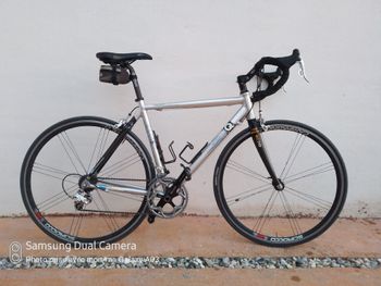 Used Qbikes Custom Shimano 105 2006 Road & Gravel