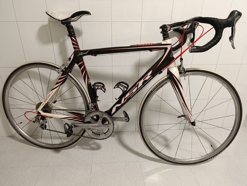 Used Nuzzi Custom Shimano Dura Ace 2011 Road & Gravel
