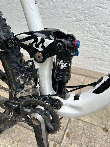 Used Liv Pique 2 2018 2018 Mountainbike, White, 27.5 — image 3 of 6
