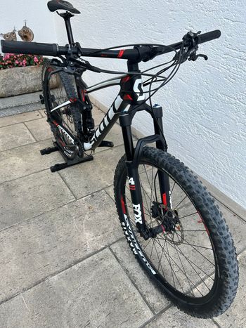 Used Scott Spark 720 2017 2017 Mountainbike, Black, 27.5 — image 2 of 7