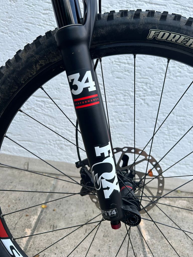 Used Scott Spark 720 2017 2017 Mountainbike, Black, 27.5 — image 6 of 7