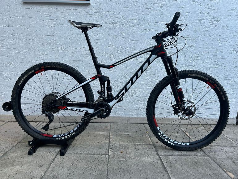 Used Scott Spark 720 2017 2017 Mountainbike, Black, 27.5 — image 7 of 7