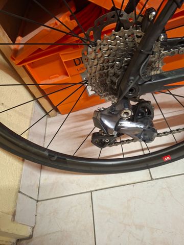 Used BMC Roadmachine 01 ONE 2020 2020 Road & Gravel, Black — image 3 of 4