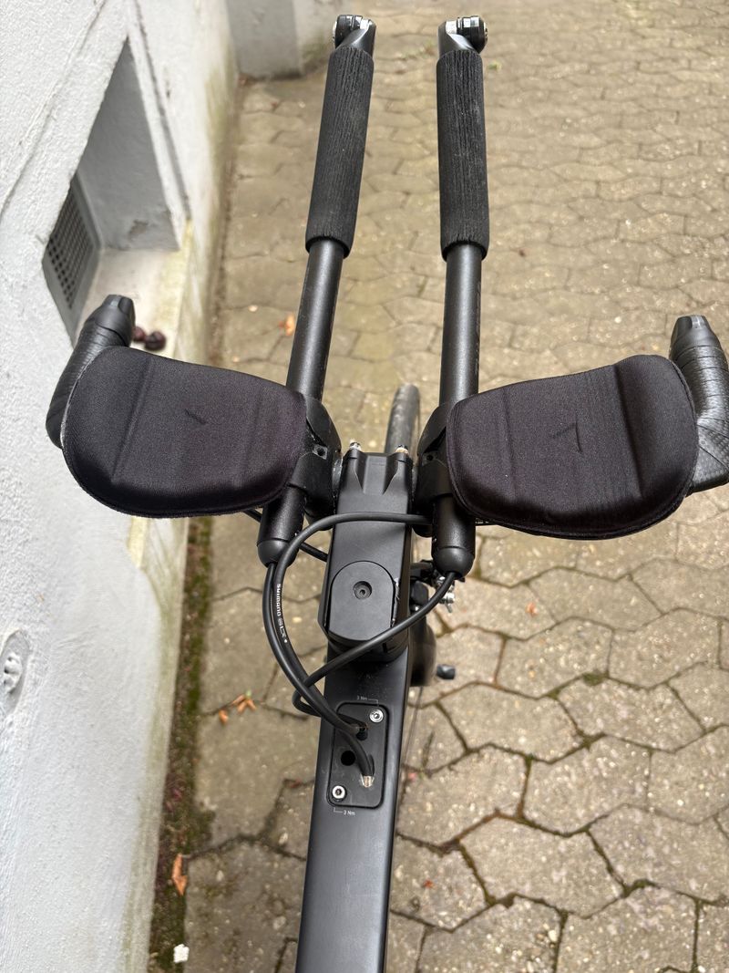 Used Canyon Speedmax WMN CF 8.0 2018 2018 Road & Gravel, Black — image 7 of 9