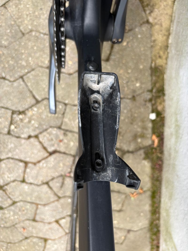 Used Canyon Speedmax WMN CF 8.0 2018 2018 Road & Gravel, Black — image 6 of 9