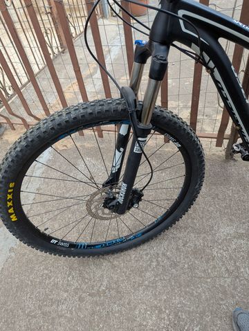 Used Specialized Camber Shimano Deore XT 2015 Mountainbike, Black — image 33 of 37