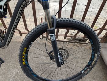 Brugt Specialized Camber 29 2015 2015 Mountainbike — billede 27 af 37